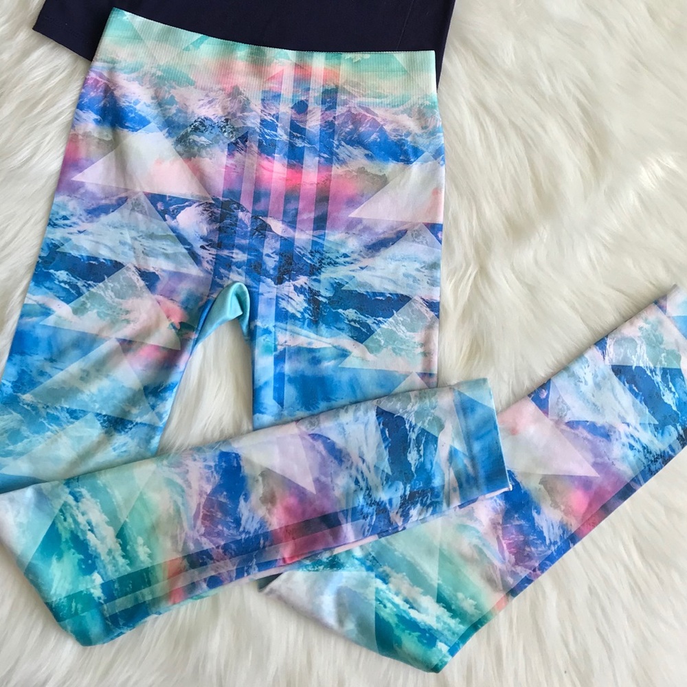 Colorful mountain triangle psychedelic leggings